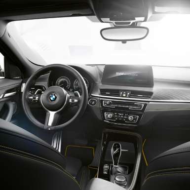 BMW X2 2018 F39 cockpit interior